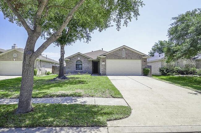 Building Photo - 14618 Rochelle Ct