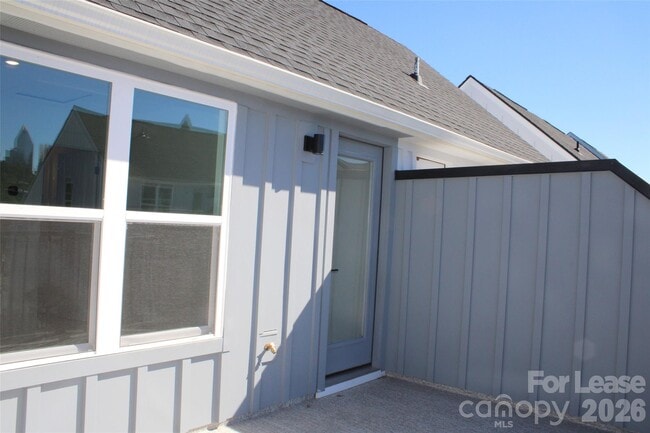 Building Photo - 1340 Hamilton St