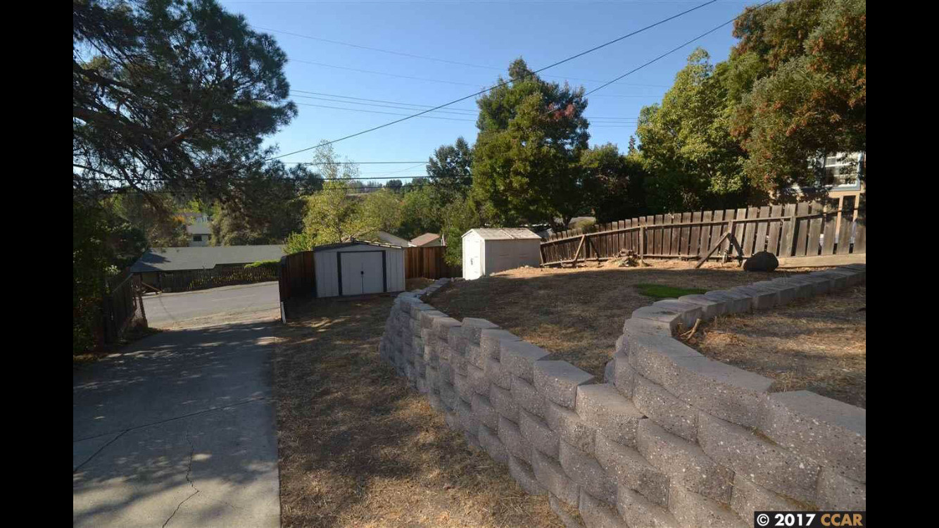 Building Photo - 2431 Monterey Ave