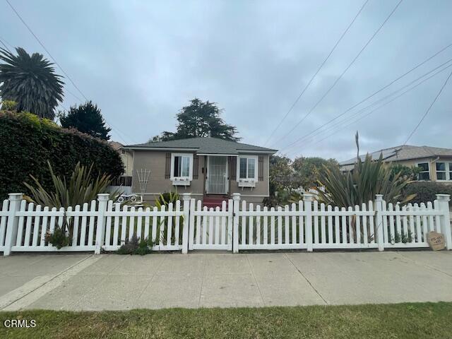 Building Photo - 451 S Evergreen Dr