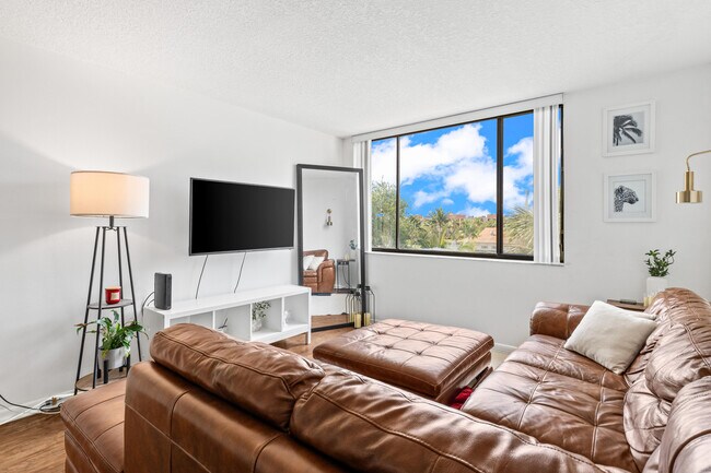 Building Photo - 755 Dotterel Rd