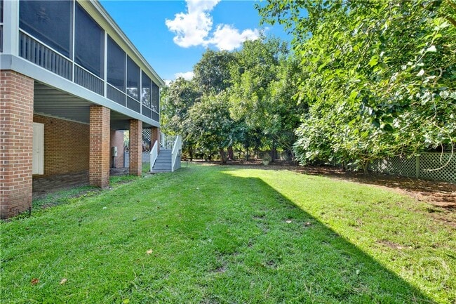 Building Photo - 5 Anchor Ct