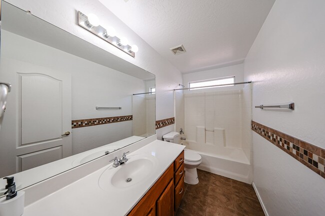 Building Photo - RV GATE! Lovely 4 bedroom, 3 bathroom home...