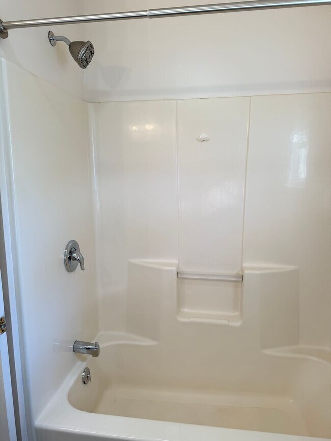 Building Photo - 110-112 Fridy St.