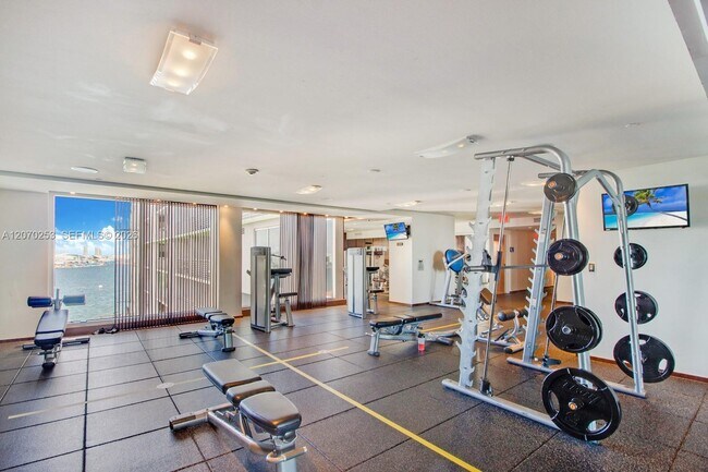 Building Photo - 335 S Biscayne Blvd