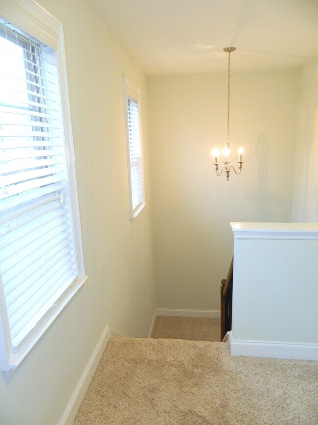 Building Photo - 5564 Connor Dr