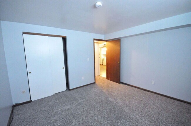 Building Photo - 191 Chittenden Ave