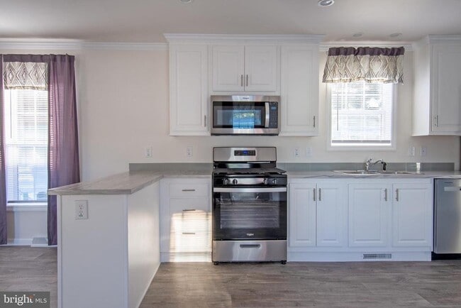 Building Photo - 11359 1st St