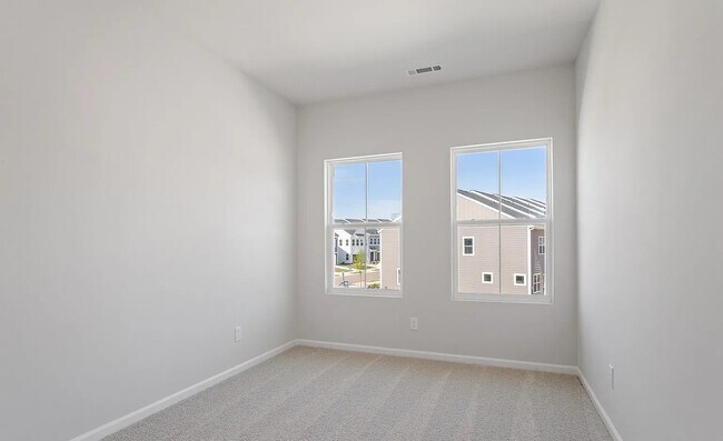 Building Photo - 152 Fideaux Blvd