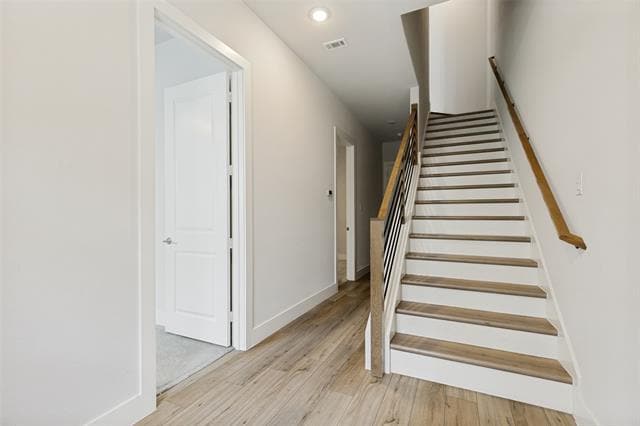 Building Photo - 8117 Radnor Rd