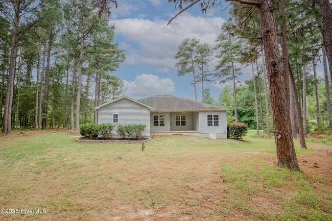 Building Photo - 110 Willow Creek Ln