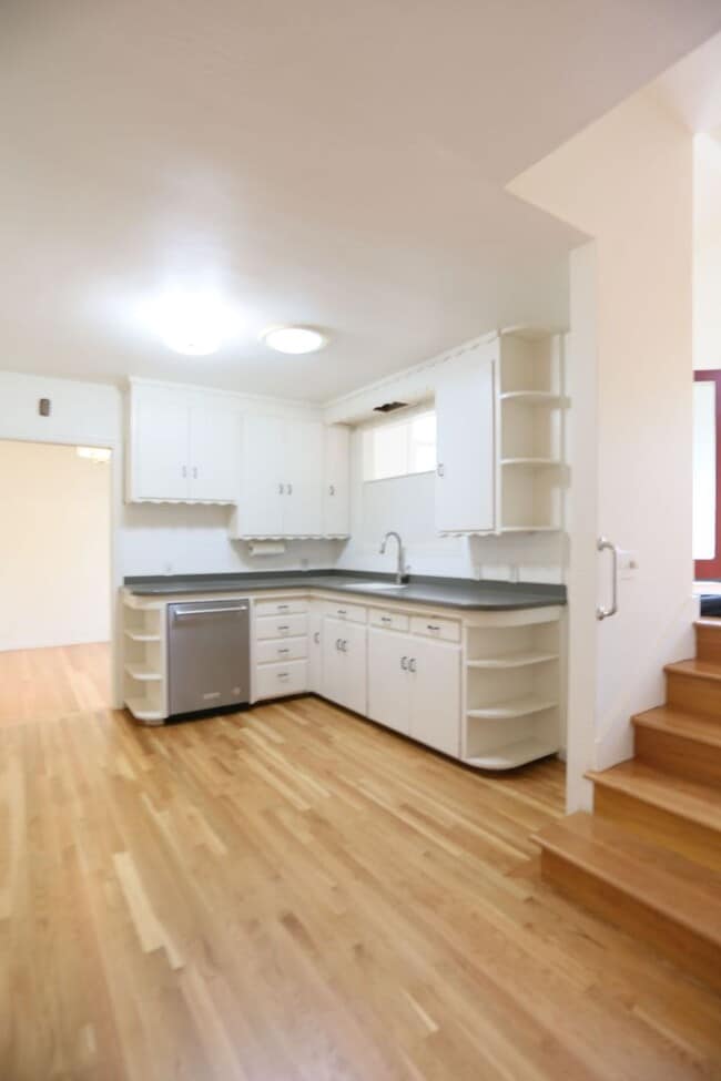 Building Photo - Charming single-story 2BR/1BA home in Mill Valley, Back yard, Storage, Front Porch (11 Alta Vista...