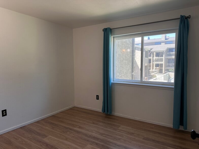 Building Photo - 40 S Boulder Cir