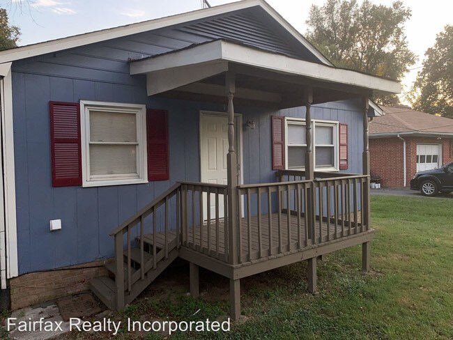 Building Photo - 3 br, 2 bath House - 3221 Dearborn Drive