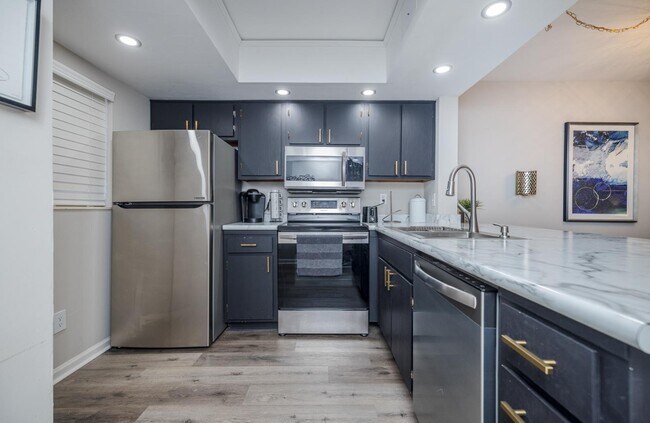 Building Photo - 502 Windsong Cir