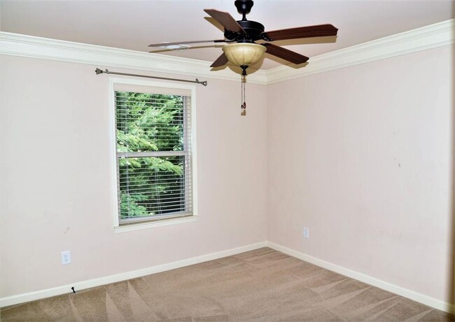 Building Photo - 3356 Sardis Bend Dr