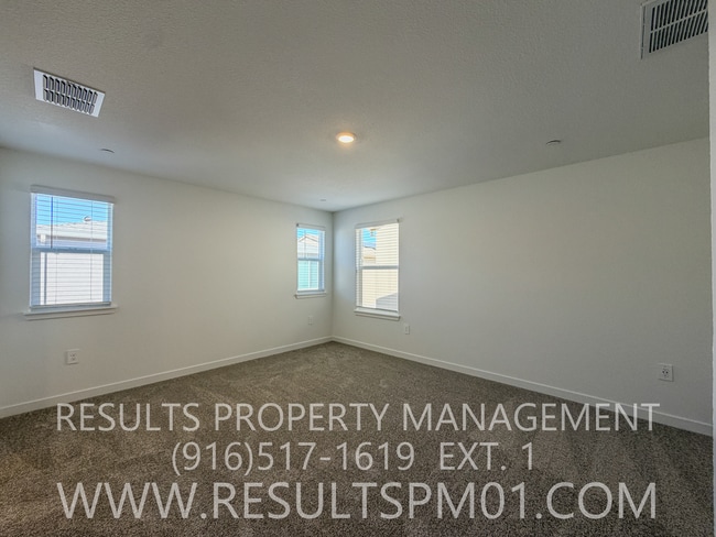 Building Photo - Brand new 3 Bedroom home. Wonderful amenities!