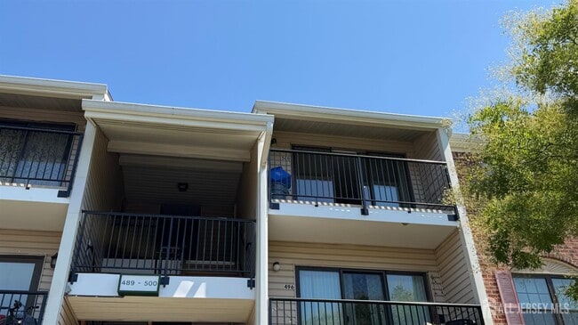 Building Photo - 500 Danbury Ln