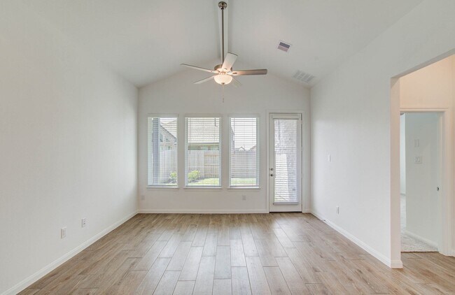 Building Photo - 24811 Harrow Mdw Dr