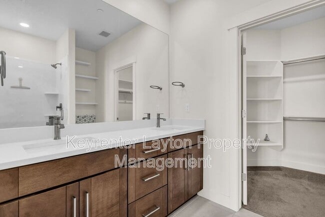 Building Photo - 5141 Rambutan Wy