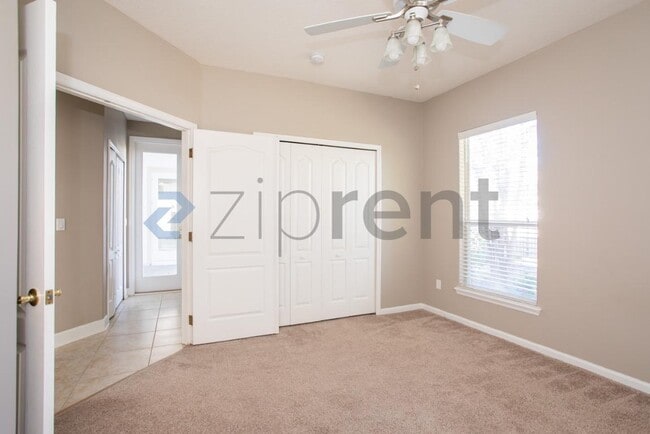 Building Photo - 932 Gallier Pl