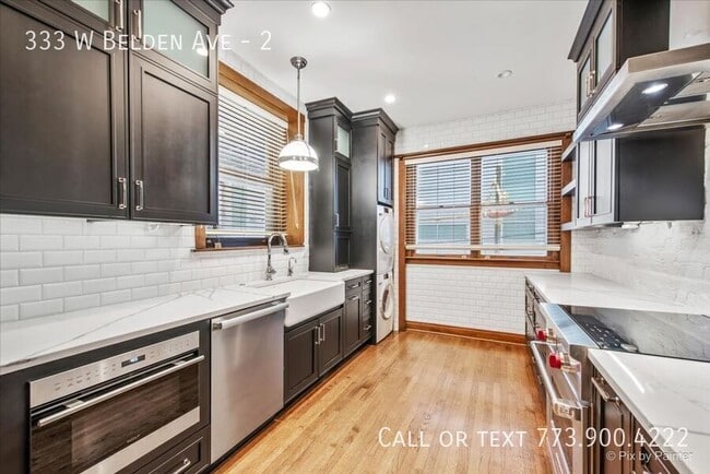 Building Photo - 333 W Belden Ave