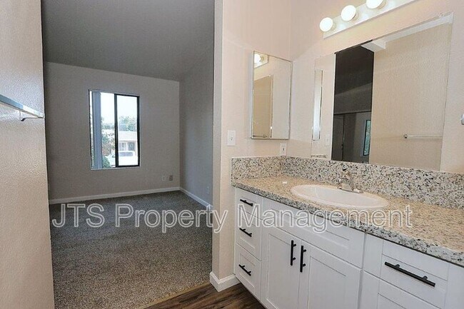 Building Photo - 5820 Alorn Ln