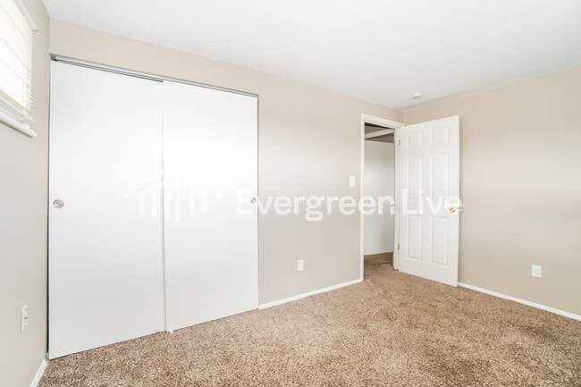 Building Photo - 6908 Retton Rd