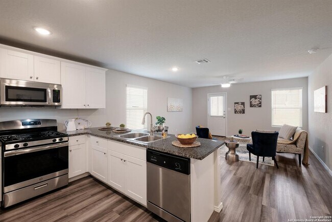 Building Photo - 5614 Tempest Ct