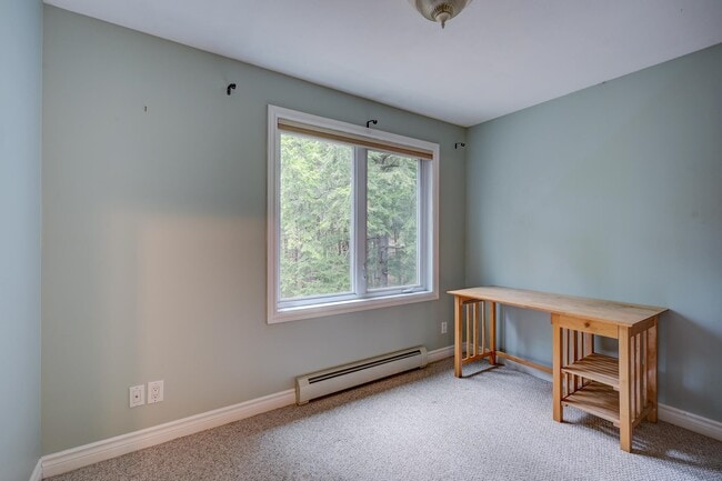 Building Photo - 28 Grachen Dr