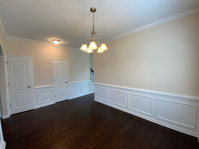 Building Photo - 4 BR 2.5 BA Carolina Plantations