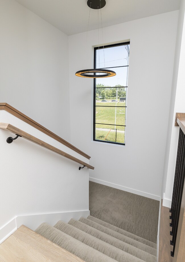 Building Photo - 1389 Keosauqua Way