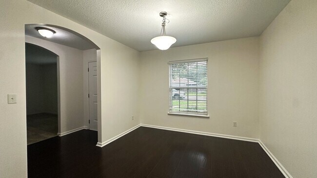 Building Photo - 86134 Venetian Ave
