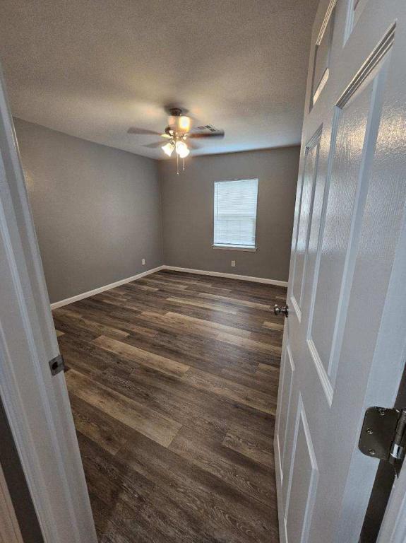 Building Photo - 541 E Seminole Pl