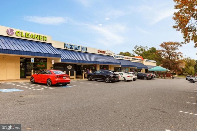 Building Photo - 2208 Colston Dr