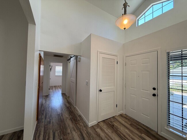 Building Photo - 243 Rio Mesa Ct