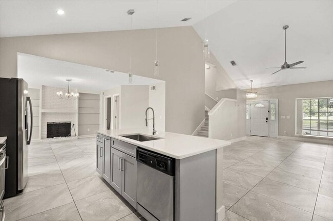 Building Photo - 1509 Red Oak Ct