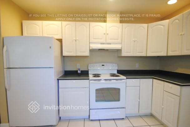 Building Photo - 3236 Forestbrook Dr N