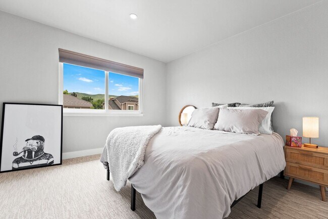 Building Photo - September 2026 - June 2027 Stunning Fully Furnished Rental in Golden, Colorado