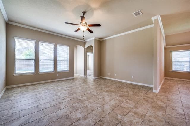 Building Photo - 16708 Central Garden Ln