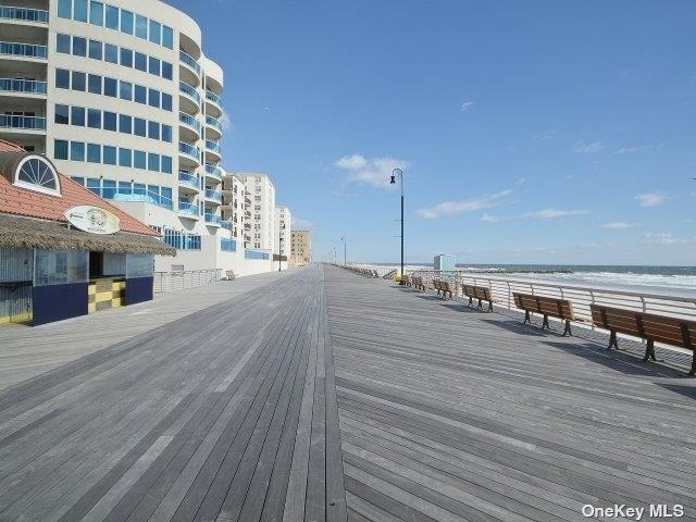 Building Photo - 360 Shore Rd