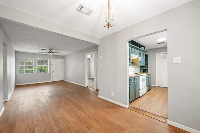 Building Photo - 1714 N Avenue H