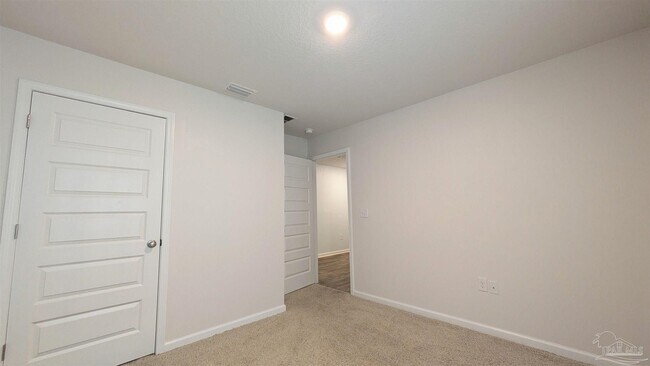 Building Photo - 10624 Queens Gate Cir
