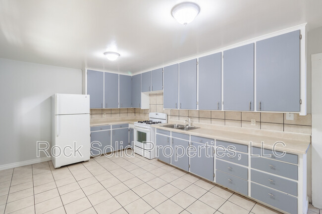 Building Photo - 1717 House Ave