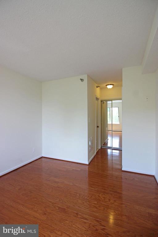 Building Photo - 5800 Nicholson Ln