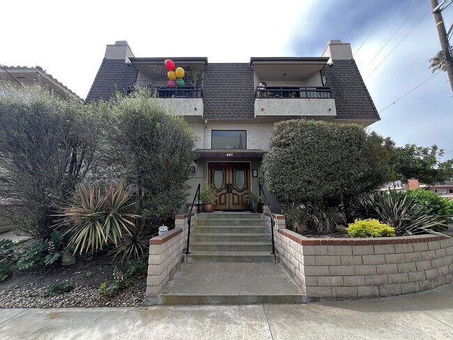 Primary Photo - Modern Beachside Living – 2-Bed, 2.5-Bath ...