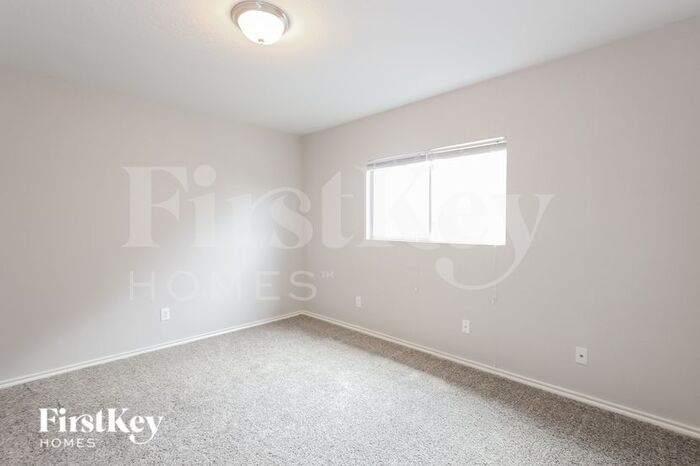 Building Photo - 7615 Fishers Pth