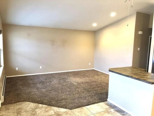 Building Photo - 1155 Guthrie Rd