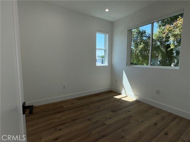 Building Photo - 5044 Laurel Canyon Blvd