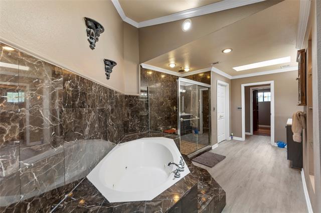 Building Photo - 5826 Pleasant Valley Rd